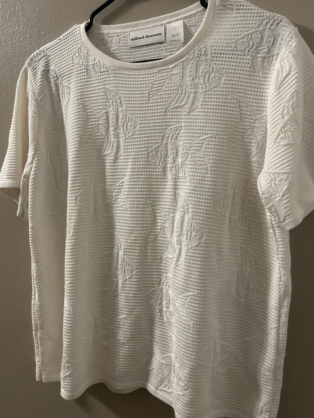 Alfred Dunner White Fish Textured Short-Sleeve Knit Tee